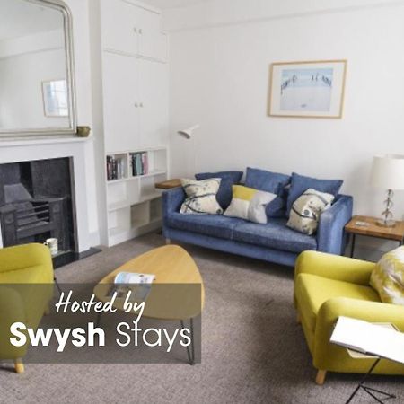 Paskins, Cowes - Sleeps 4 - 2 Bed - 2 Bath - Central Location Exterior photo